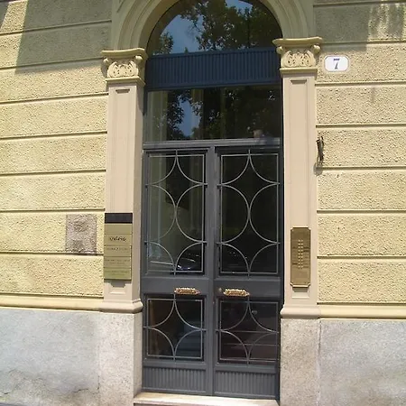 Elegant Split Level *