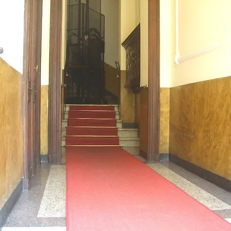 Elegant Split Level Torino